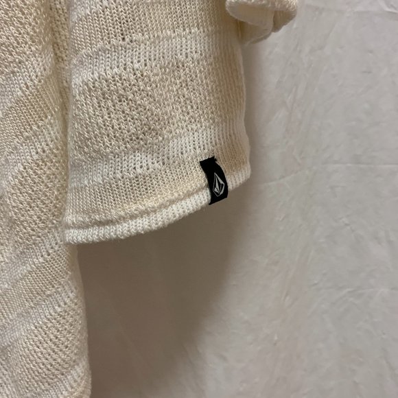 NWT White Cream Volcom "Go Go Wrap" Cardigan *FLAW* Small - Picture 5 of 13